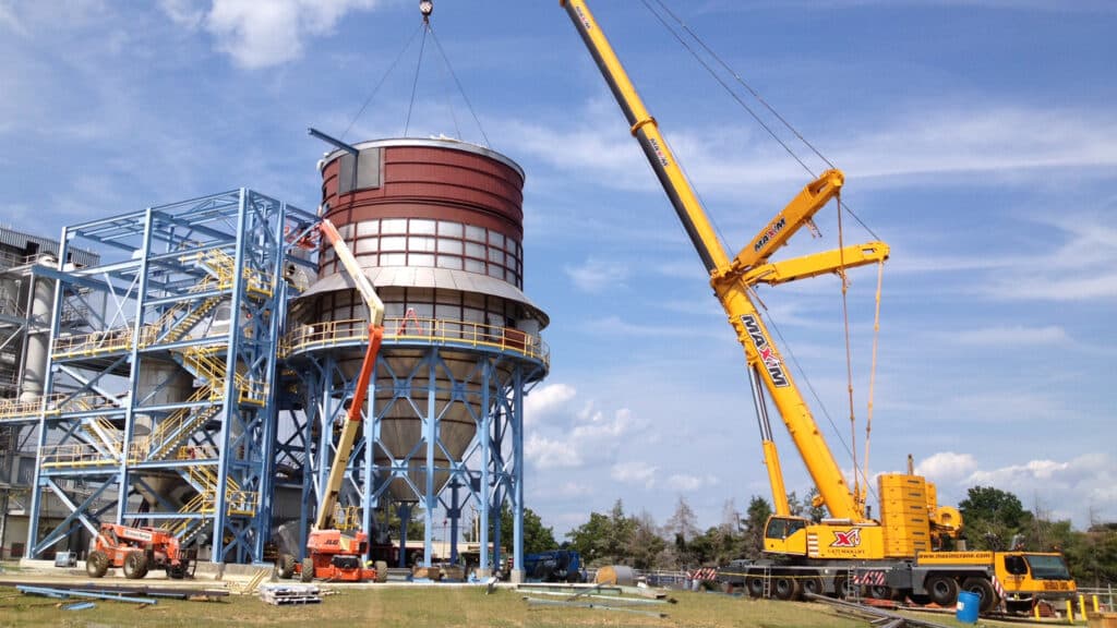 All-terrain crane, silo construction