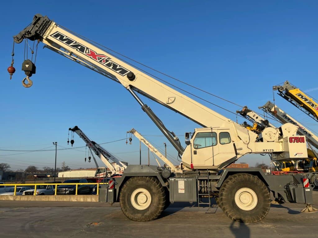 Maxim crane RT175 model 67501 ready for heavy lifting operations outdoors.