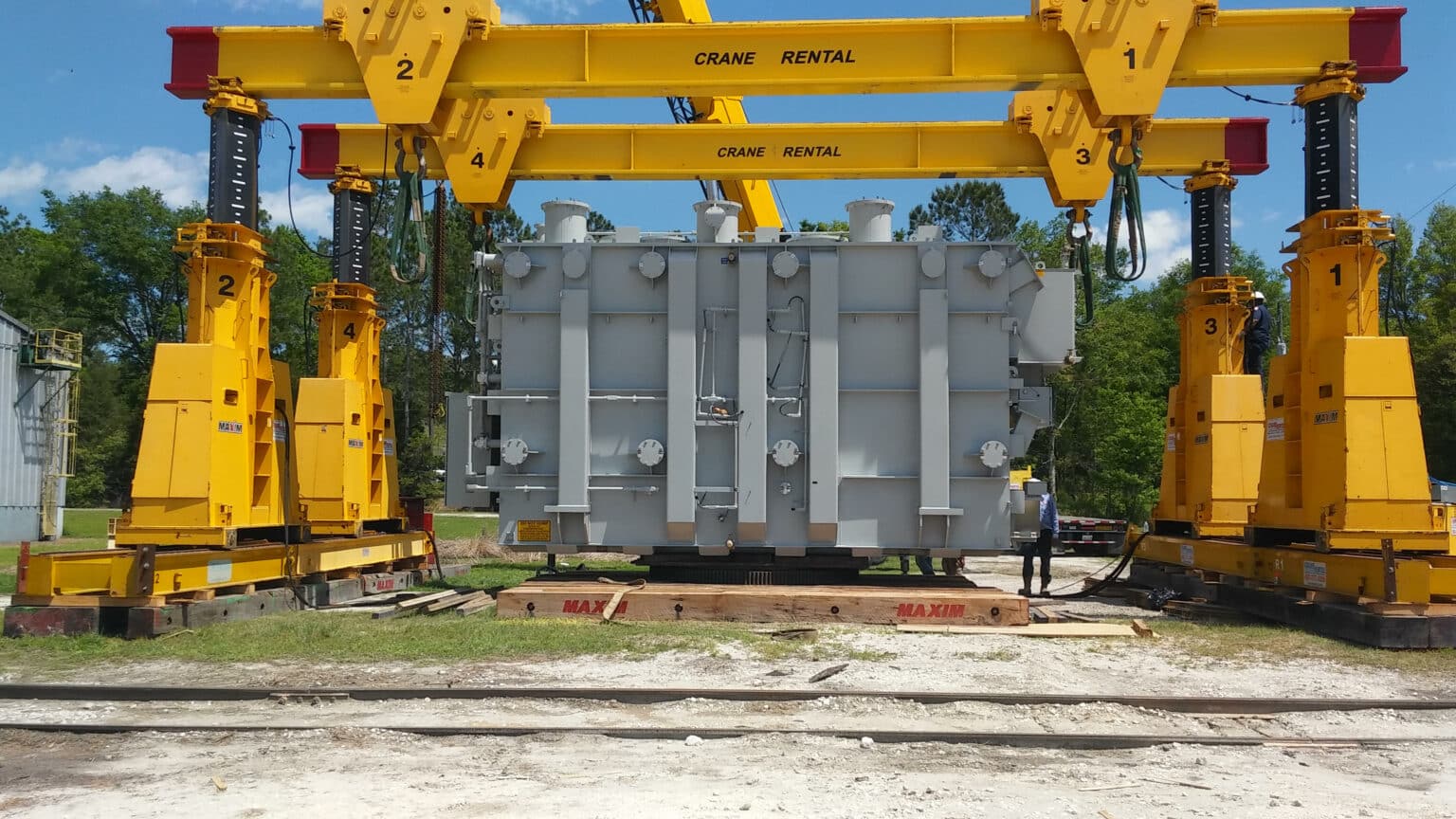 Engineered Rigging Maxim Crane